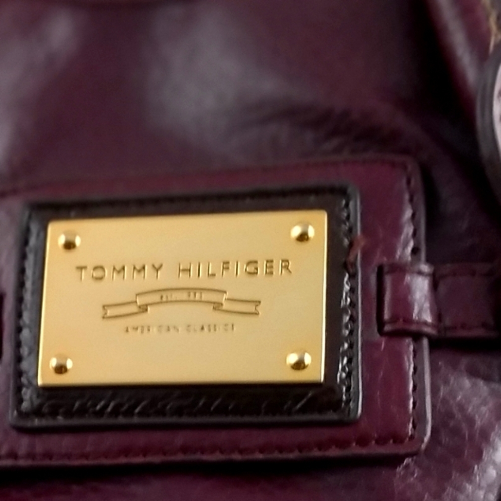Tommy Hilfinger bag